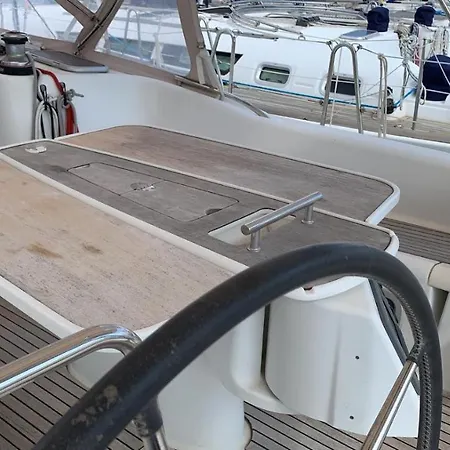 Barca A Vela Oceanis 46' 14 Metri Con 8 Posti Letto 2 Bagni A Porto Sole Di * סנרמו