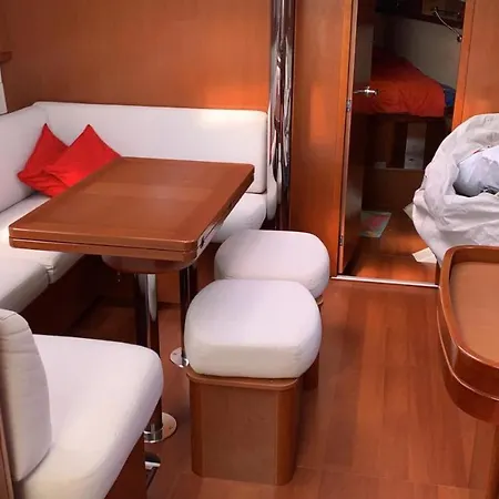 Barca A Vela Oceanis 46' 14 Metri Con 8 Posti Letto 2 Bagni A Porto Sole Di * San Remo